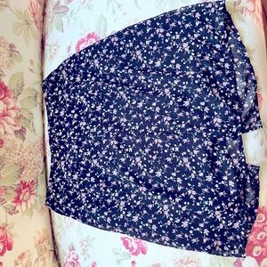 Floral 🌺 Black lightweight mini skirt